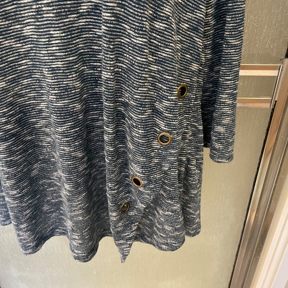 Multiples tunic, size XL - Picture 2 of 4